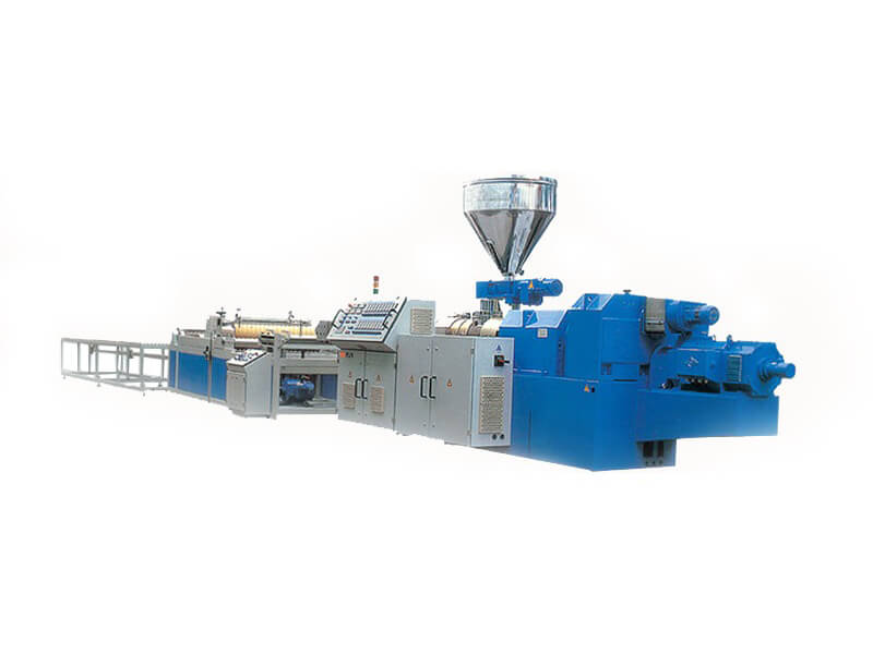 Talk about the technological innovation and structural characteristics of the plastic sheet production line